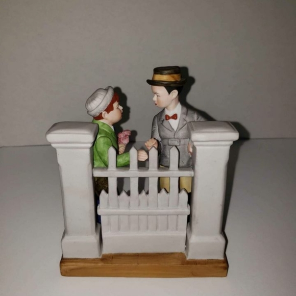 The Danbury Mint Norman Rockwell The Rivals Porcelain Figurines Hand Crafted - Picture 2 of 6